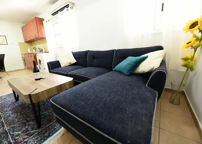 Hatmarim Homey Place